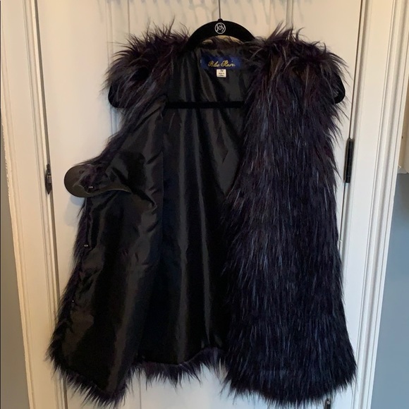 Navy Blue Fuzzy Vest - Picture 3 of 3